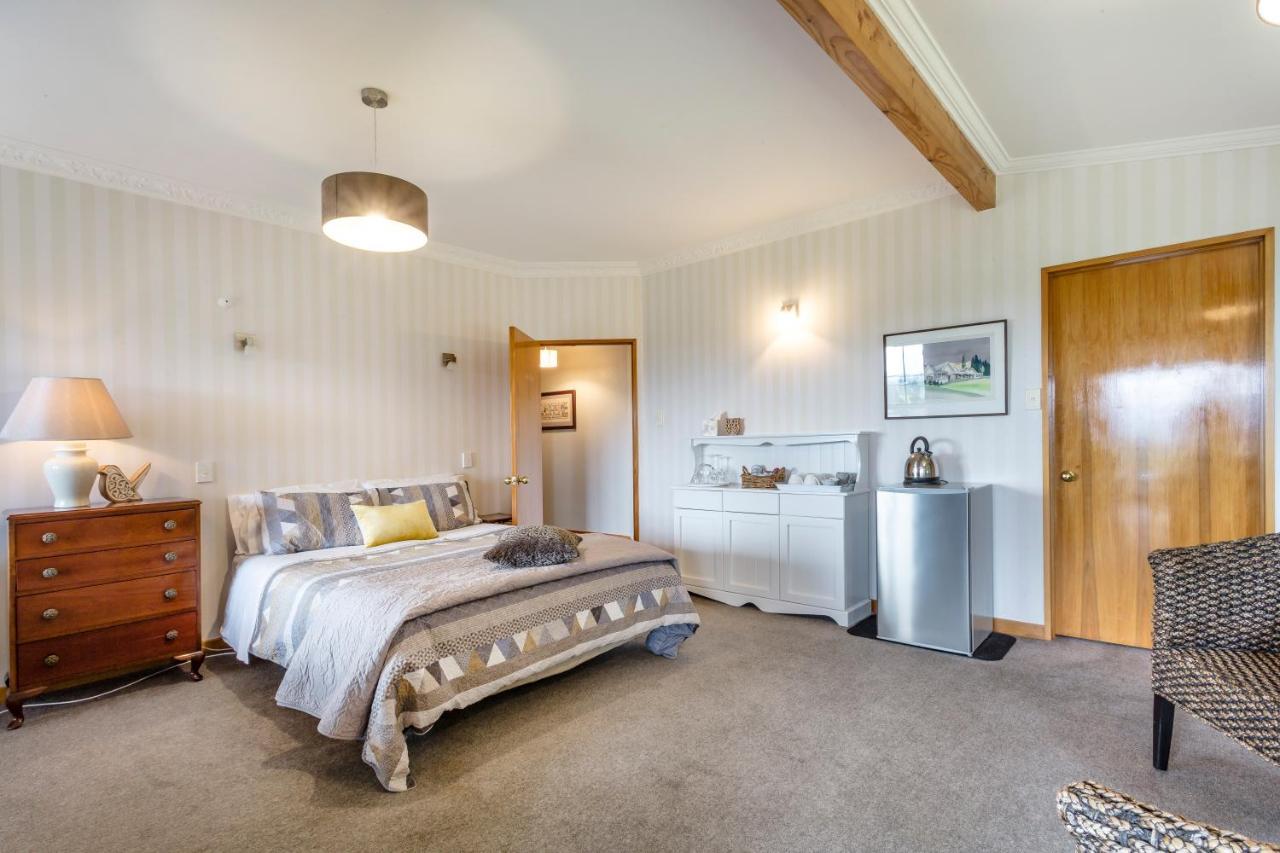 Silver Peaks Lodge Mosgiel Bagian luar foto